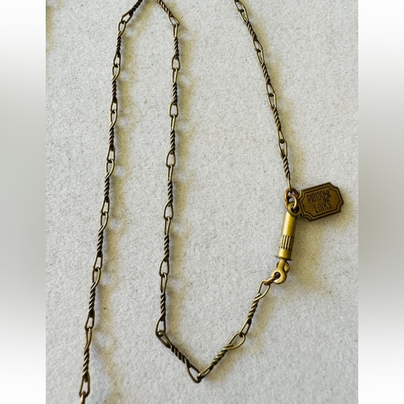 Vintage PIDIDDLY LINKS Art
Nouveau Style Woman Iris Flowers
Pendant Necklace 18" - Picture 7 of 11